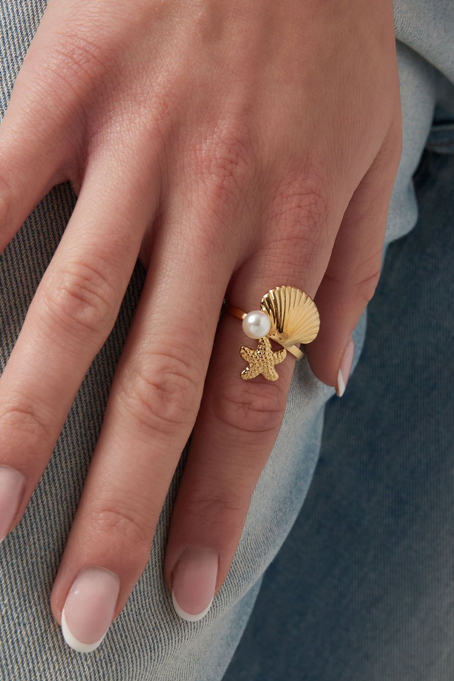 Sea Star ring gold.