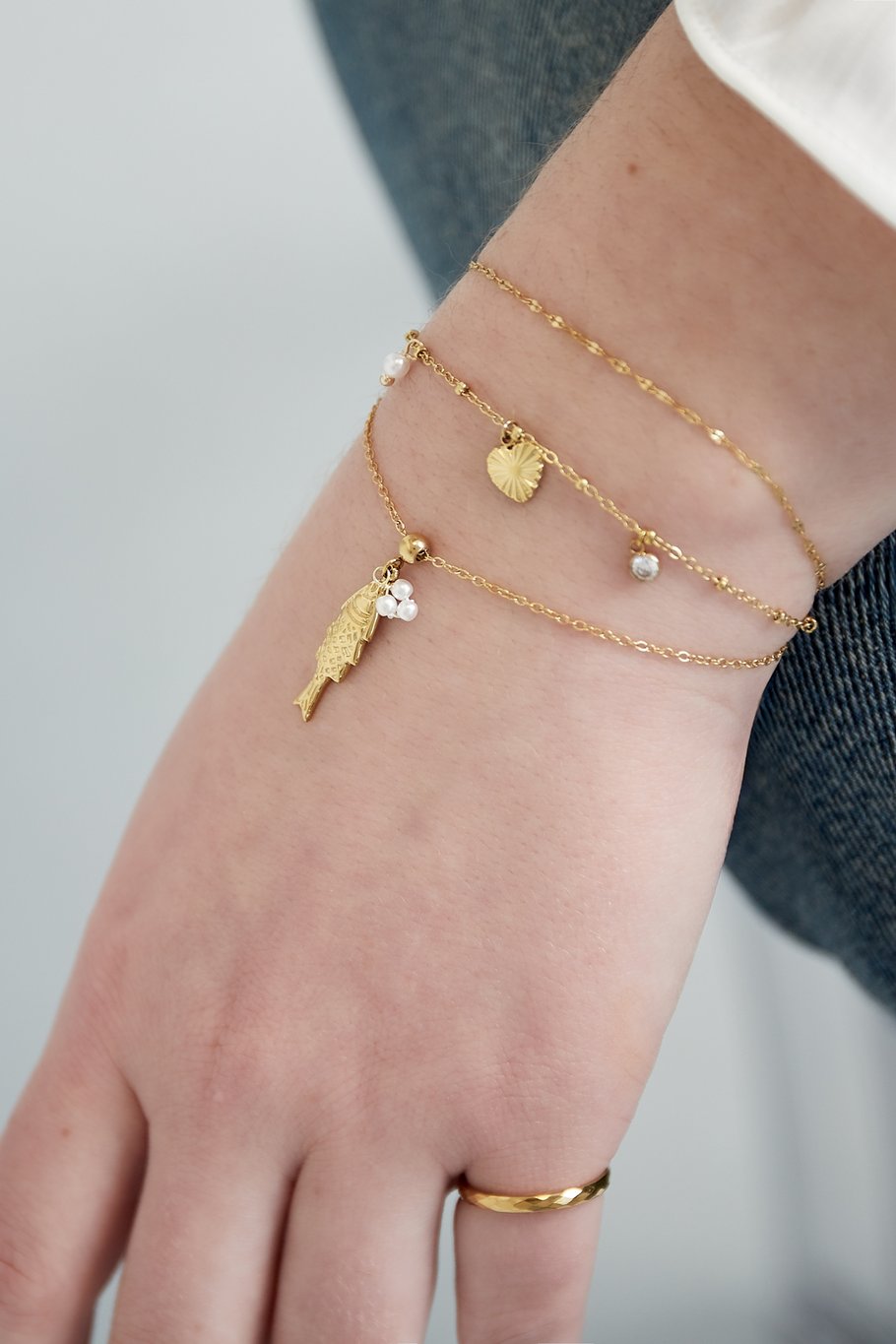 Golden Fishy armband