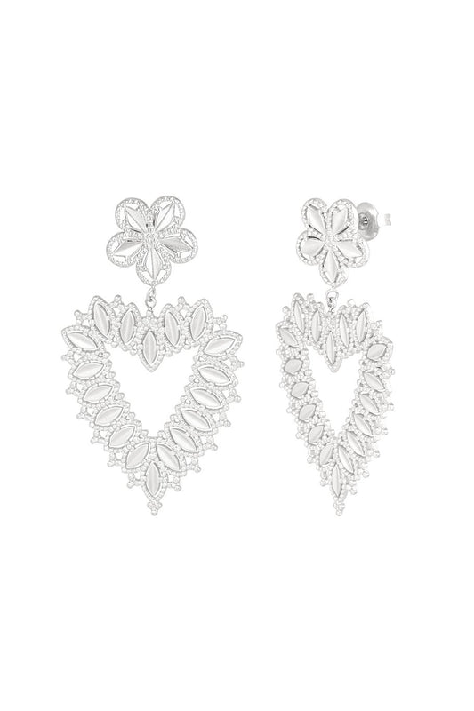Hartjes oorbellen zilver met bloemetje